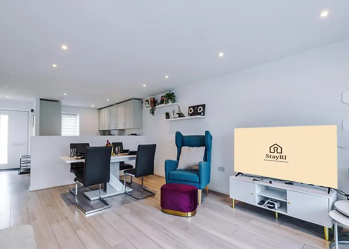 Spacious Central Home In Mcr - Free Parking, Ps5 & Superfast Wifi